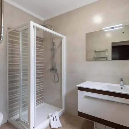 With Pool And Large Garden Villa *